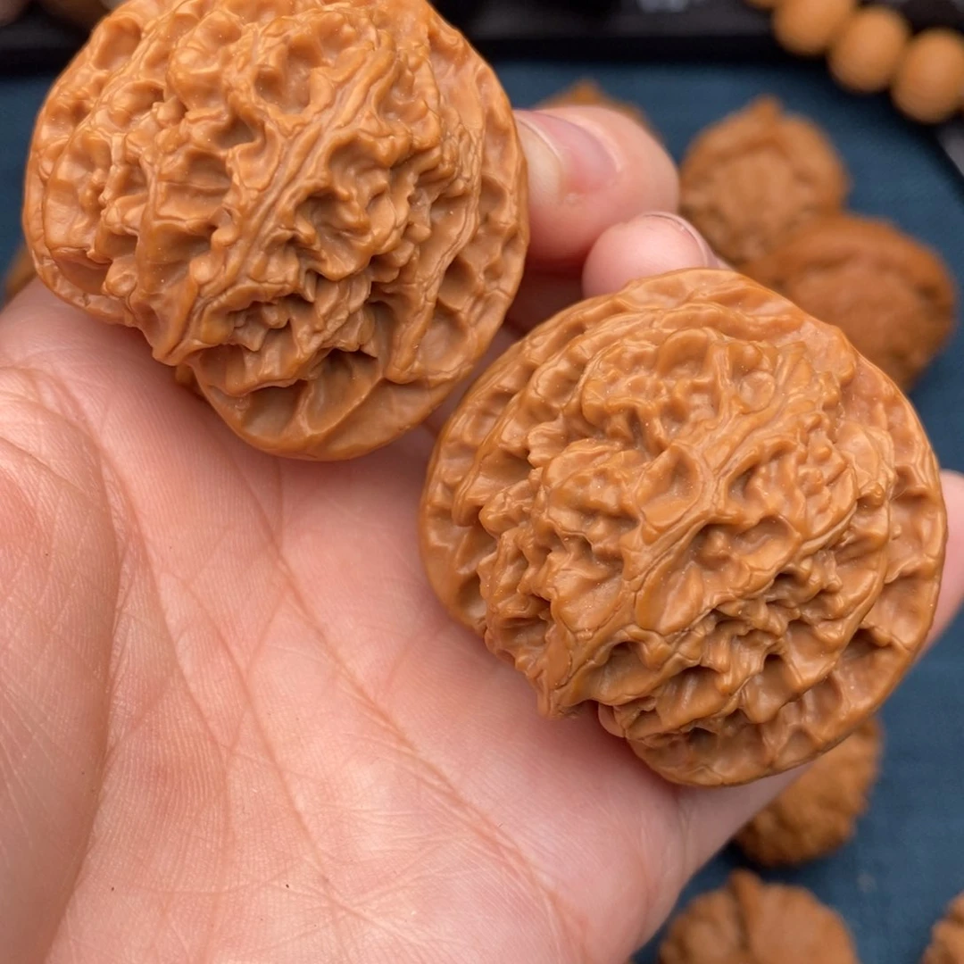 文玩核桃把件42门头沟老树苹果