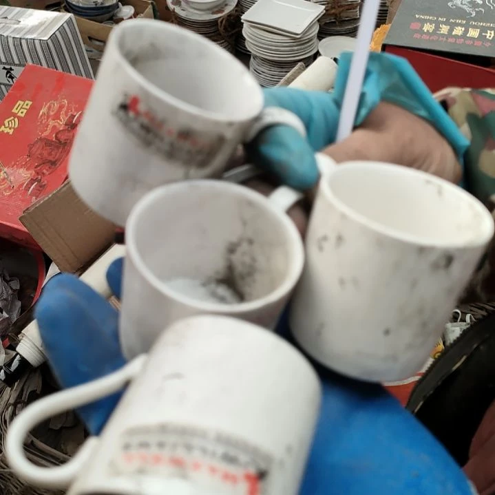 摆件陶瓷盘子碗啥都有