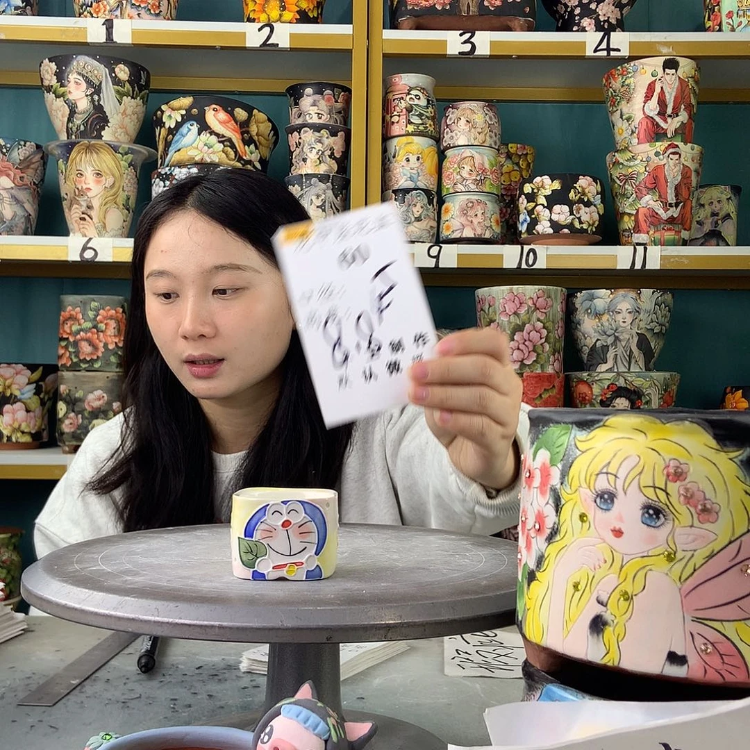 陶景德镇手工花盆60