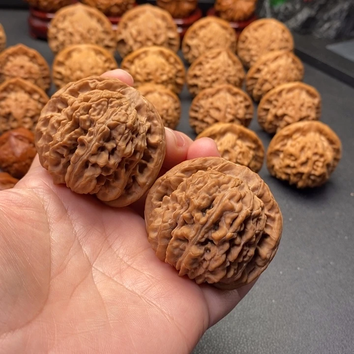 五***）文玩核桃把件47楼子