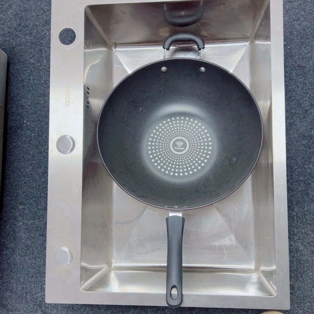 方形款60/45单槽方龙头