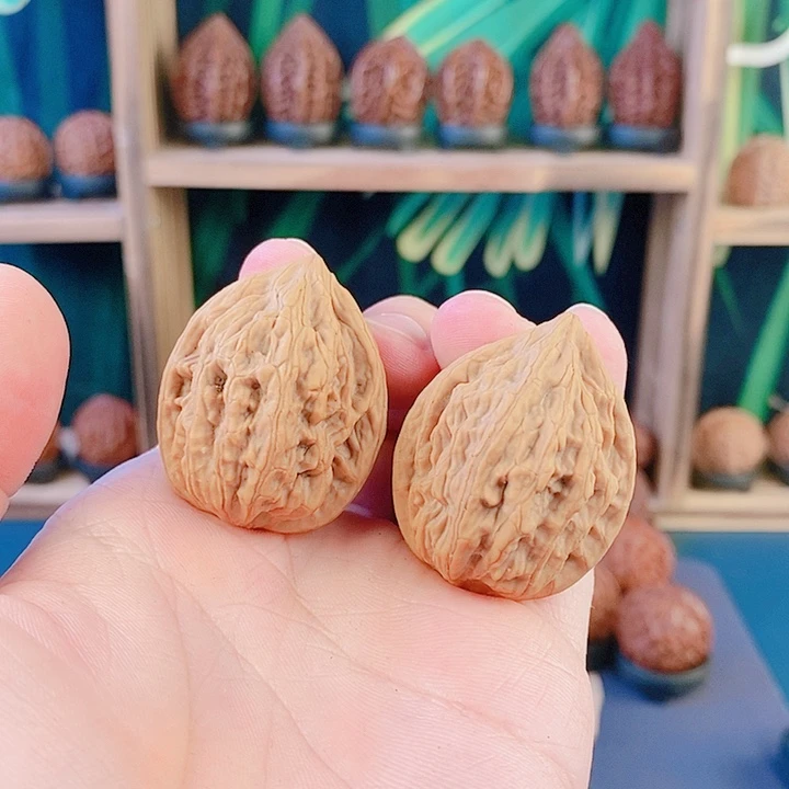 文玩核桃吊坠40¥¥天眼鸡心