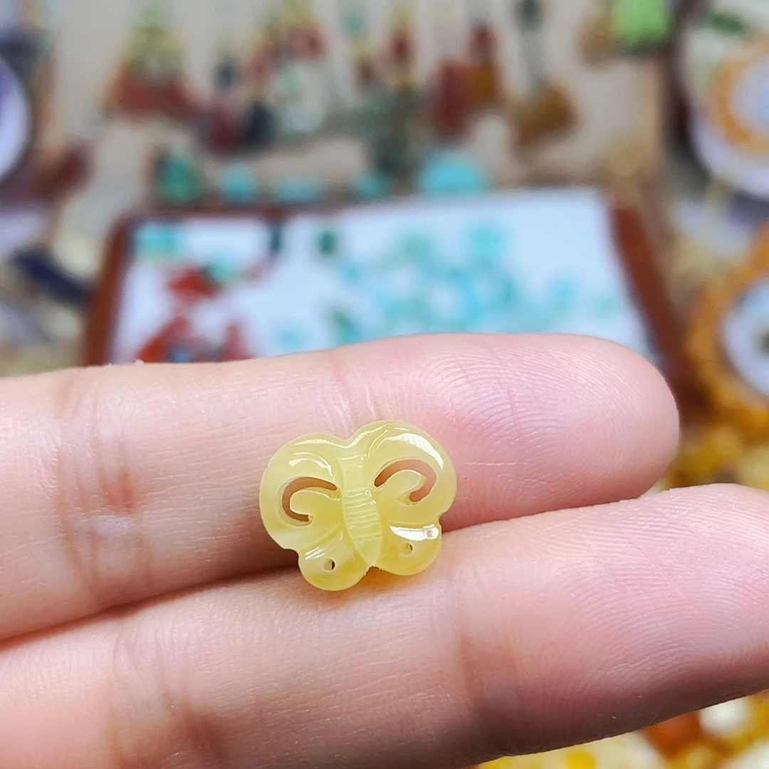 裸石琥珀未镶嵌订制