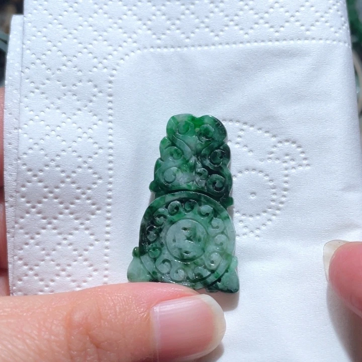 【闪购商品】翡翠颈饰未镶嵌天然翡翠