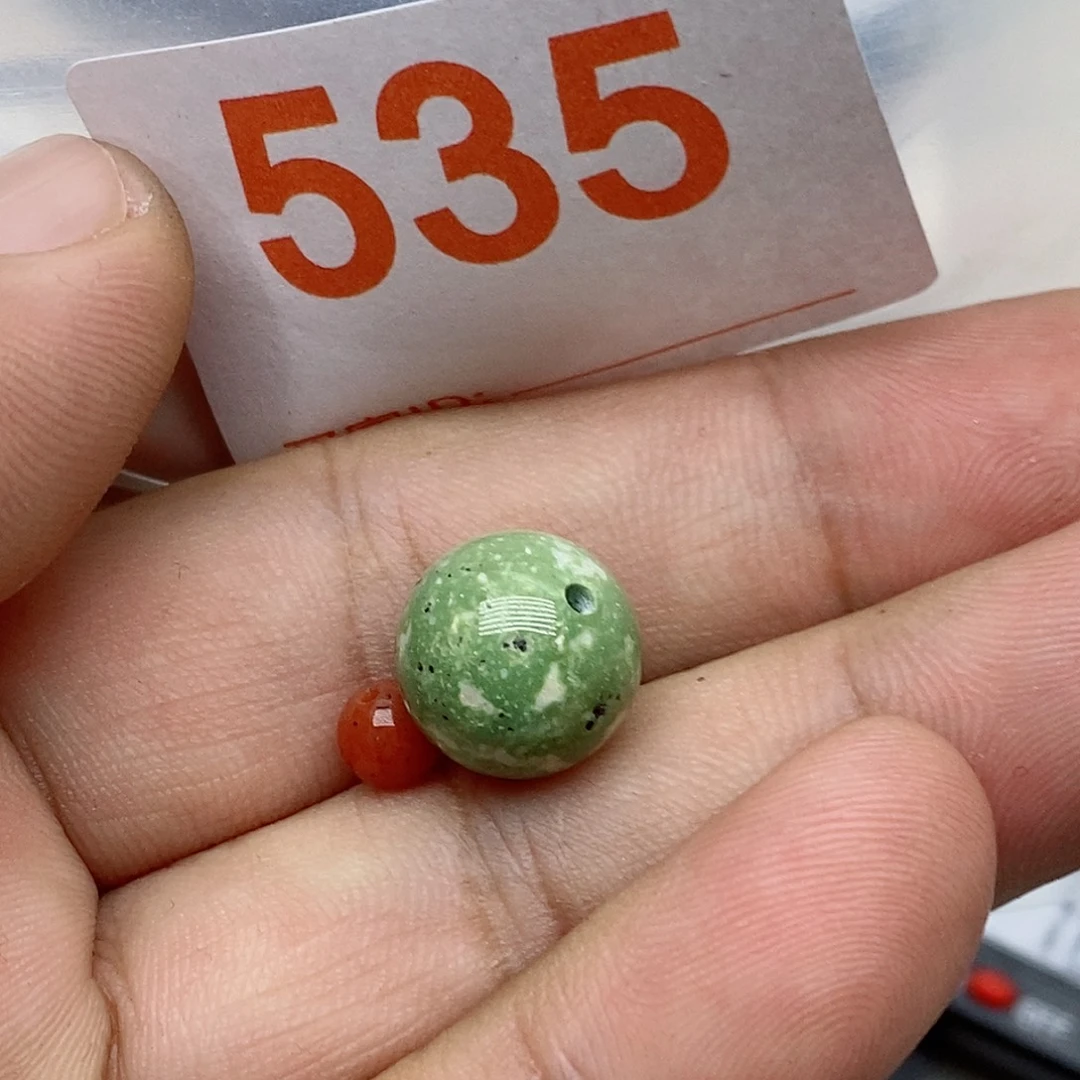南红玛瑙未镶嵌珠宝奇石