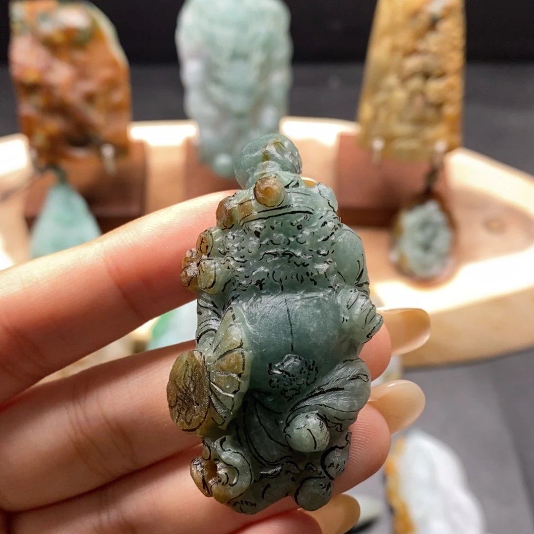 定制翡翠未镶嵌翡翠