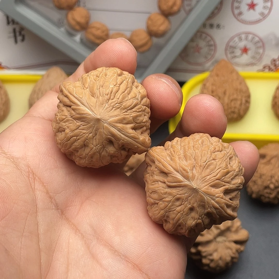 文玩核桃把件铁锤妹妹39