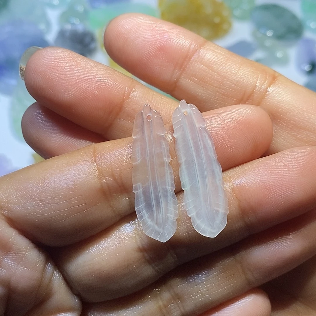 定制翡翠未镶嵌羽毛