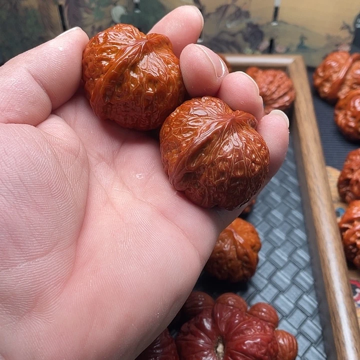 魏***来文玩核桃吊坠南瓜