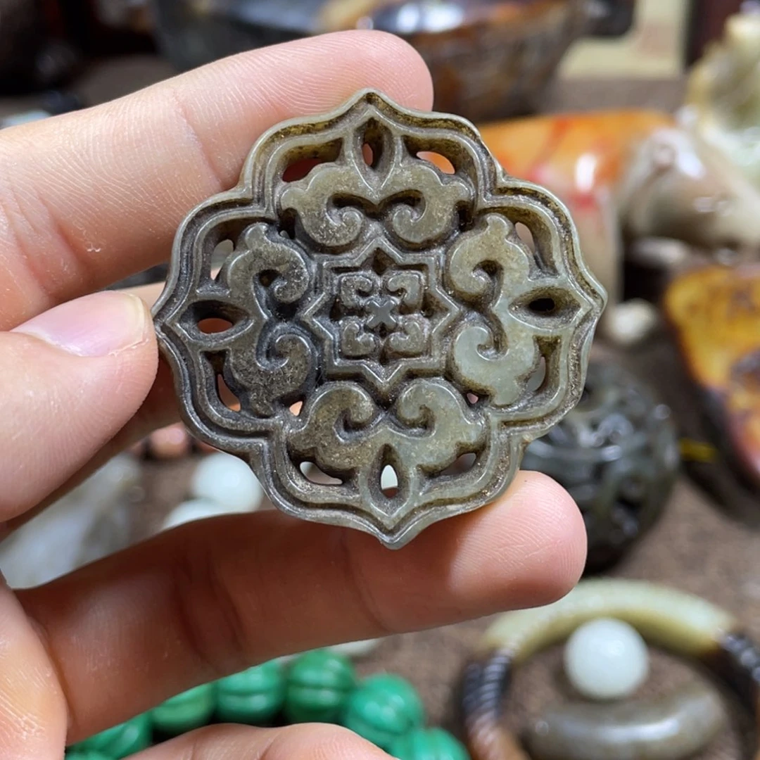 和田玉未镶嵌吊坠(不含链)