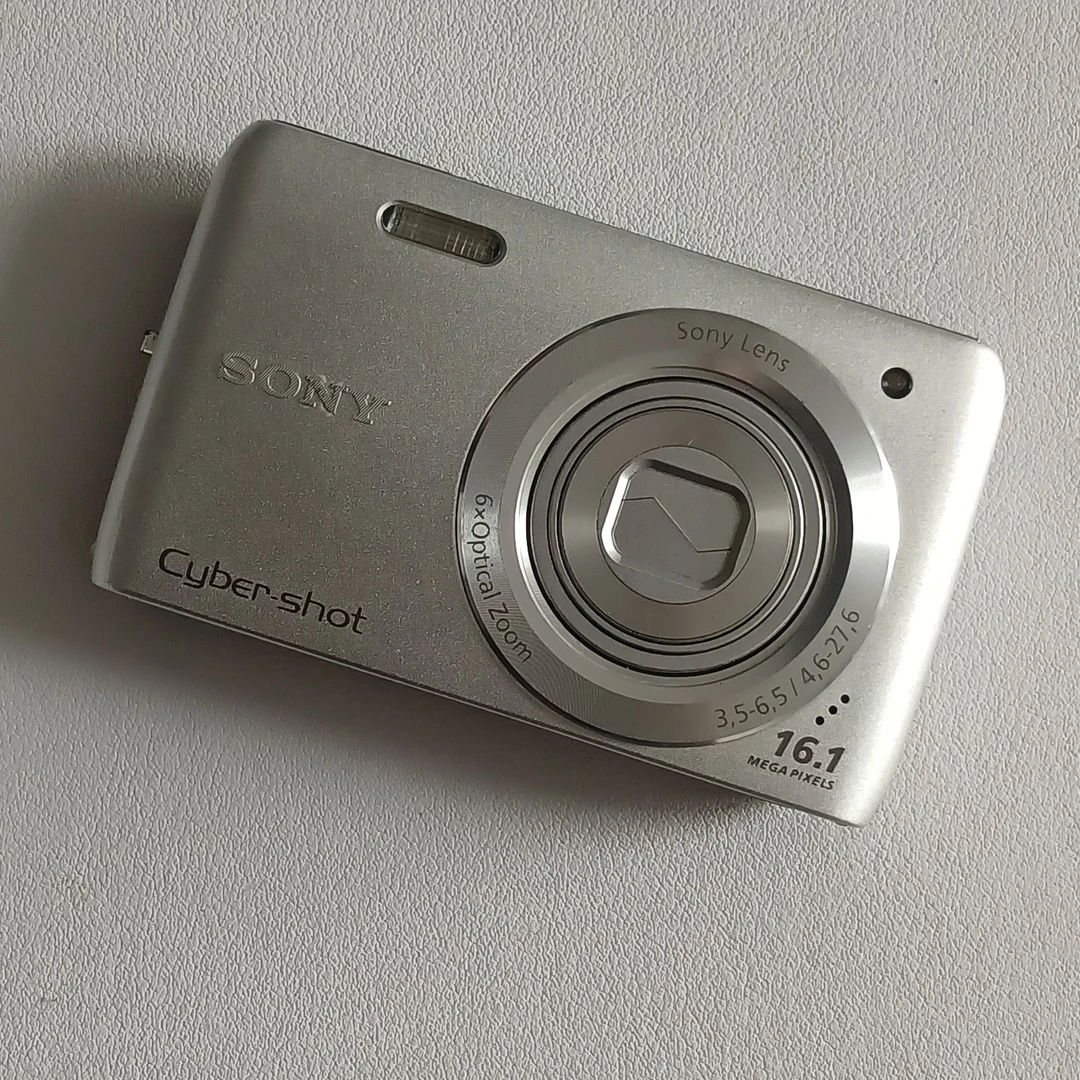 95新 Sony/索尼 w670带6倍光学变焦1610万像素适合生活照旅行打卡