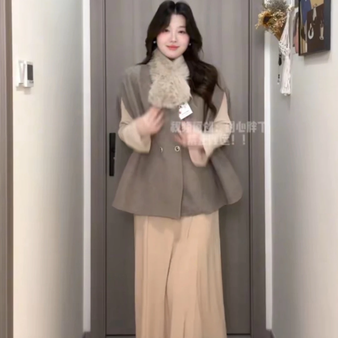 富家千金斗篷毛领披肩毛呢外套打底连衣裙女秋冬季新款气质穿搭