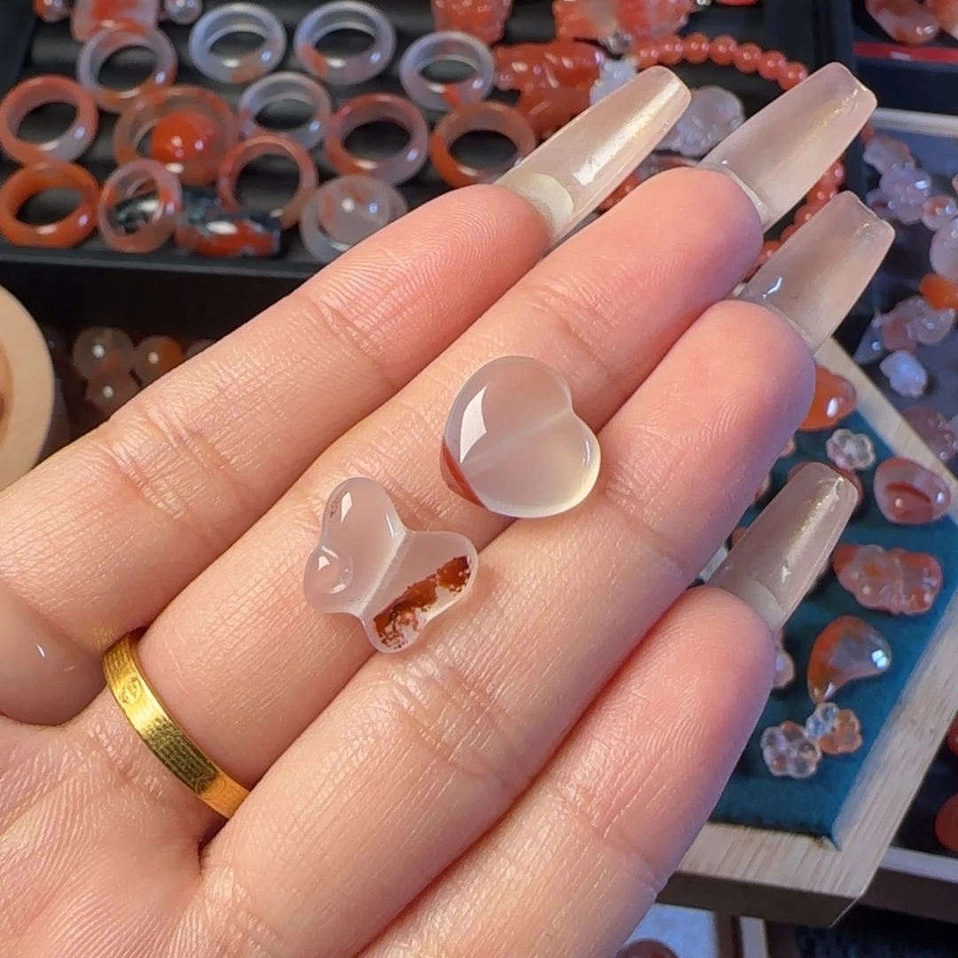 南红玛瑙戒指未镶嵌忘*草