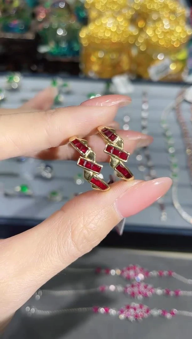 18K金镶嵌天然红宝石戒指排戒 多样性发其一
