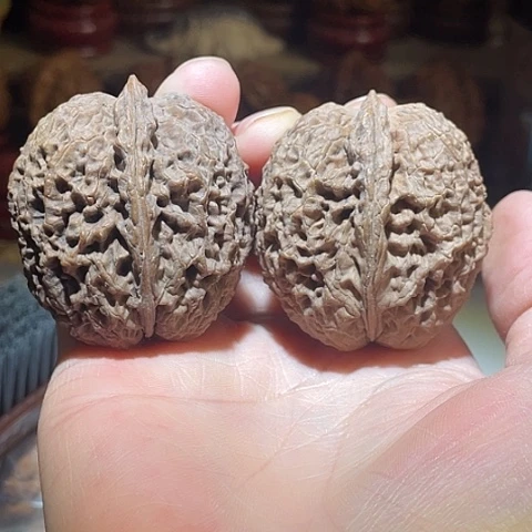 把件文玩核桃铁将军带彩磕尖阴阳对42