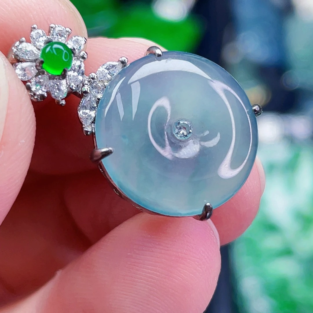 翡翠未镶嵌颈饰255