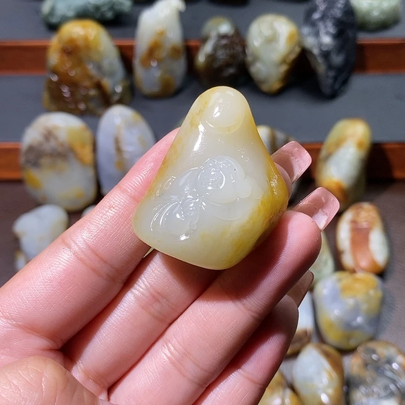 【闪购商品】和田玉未镶嵌颈饰为****听