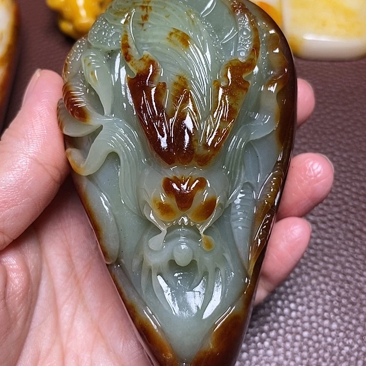 用***5和田玉未镶嵌颈饰