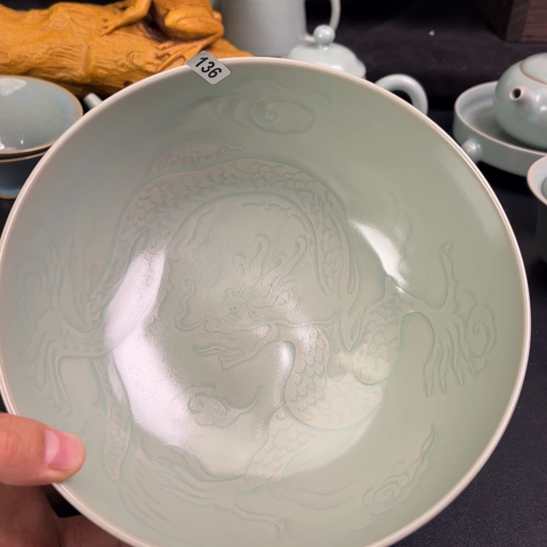 【闪购商品】微瑕盘龙钵