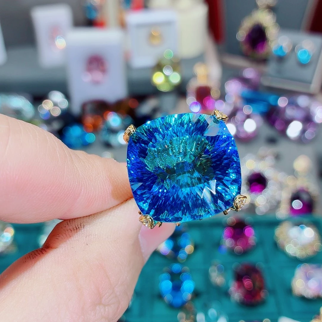 银S925镶嵌托帕石戒指