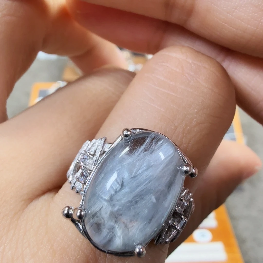 冷****水晶戒指银S925镶嵌