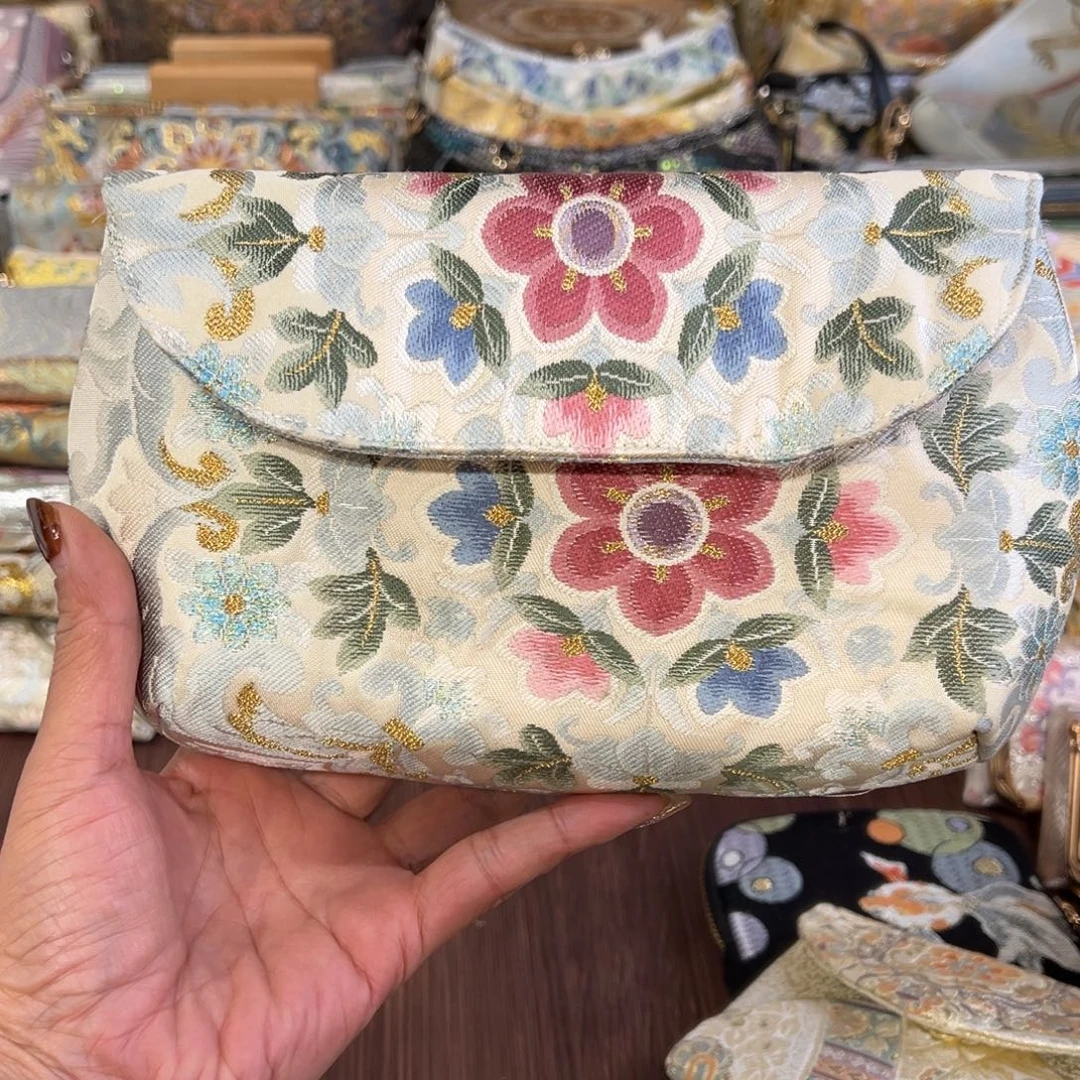 去***界蚕丝福利饺子包不退换