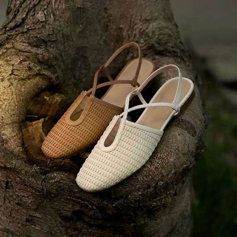 复古手工编织猪笼平底罗马鞋2025年新款包头吊带配裙子包头凉鞋