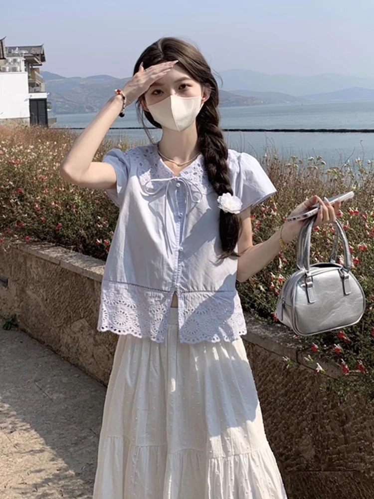 蓝色小飞袖上衣女夏2025新款多巴胺法式娃娃衫小个子短款短袖衬衫