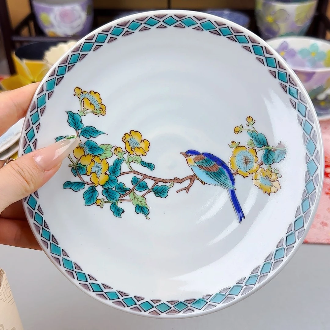 他家茶具瓷器真美！