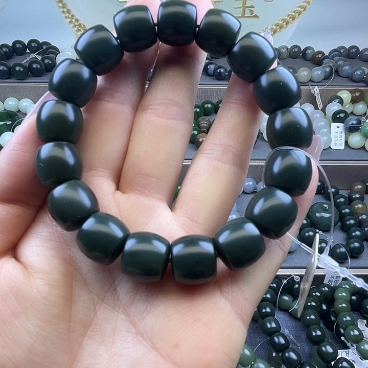 和田玉未镶嵌手链