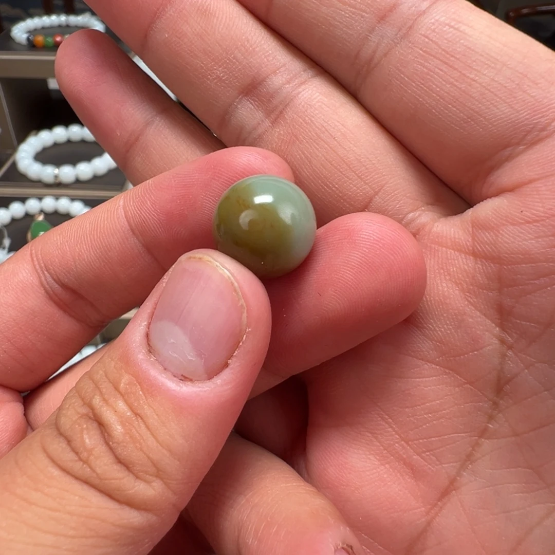 颈饰未镶嵌和田玉卡14.1mm