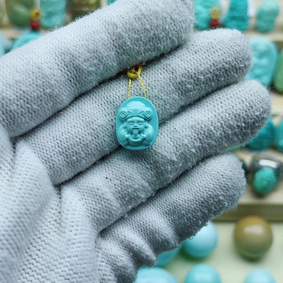 绿松石未镶嵌珠宝奇石