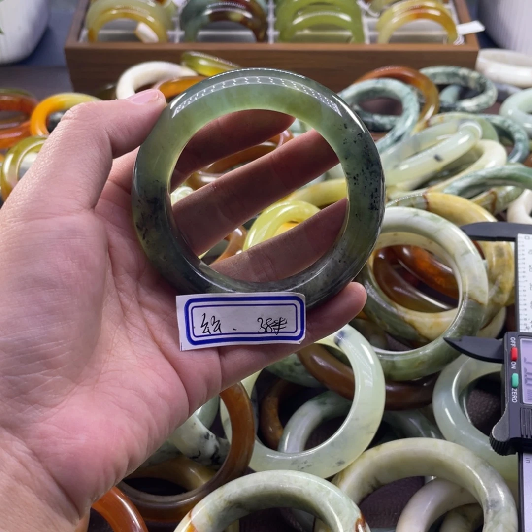 幺***幺蛇纹石玉未镶嵌手镯