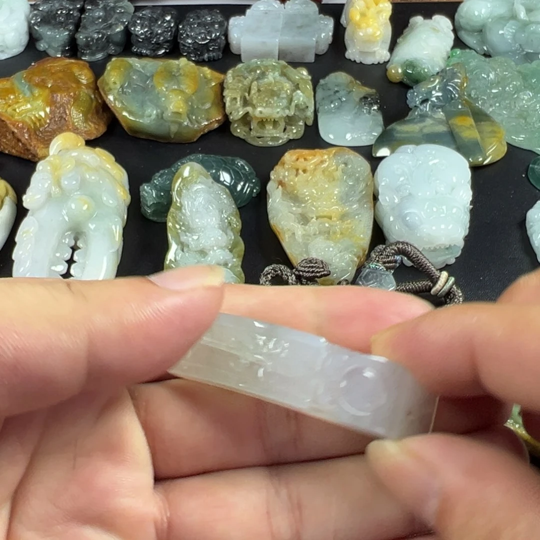 翡翠未镶嵌颈饰天然