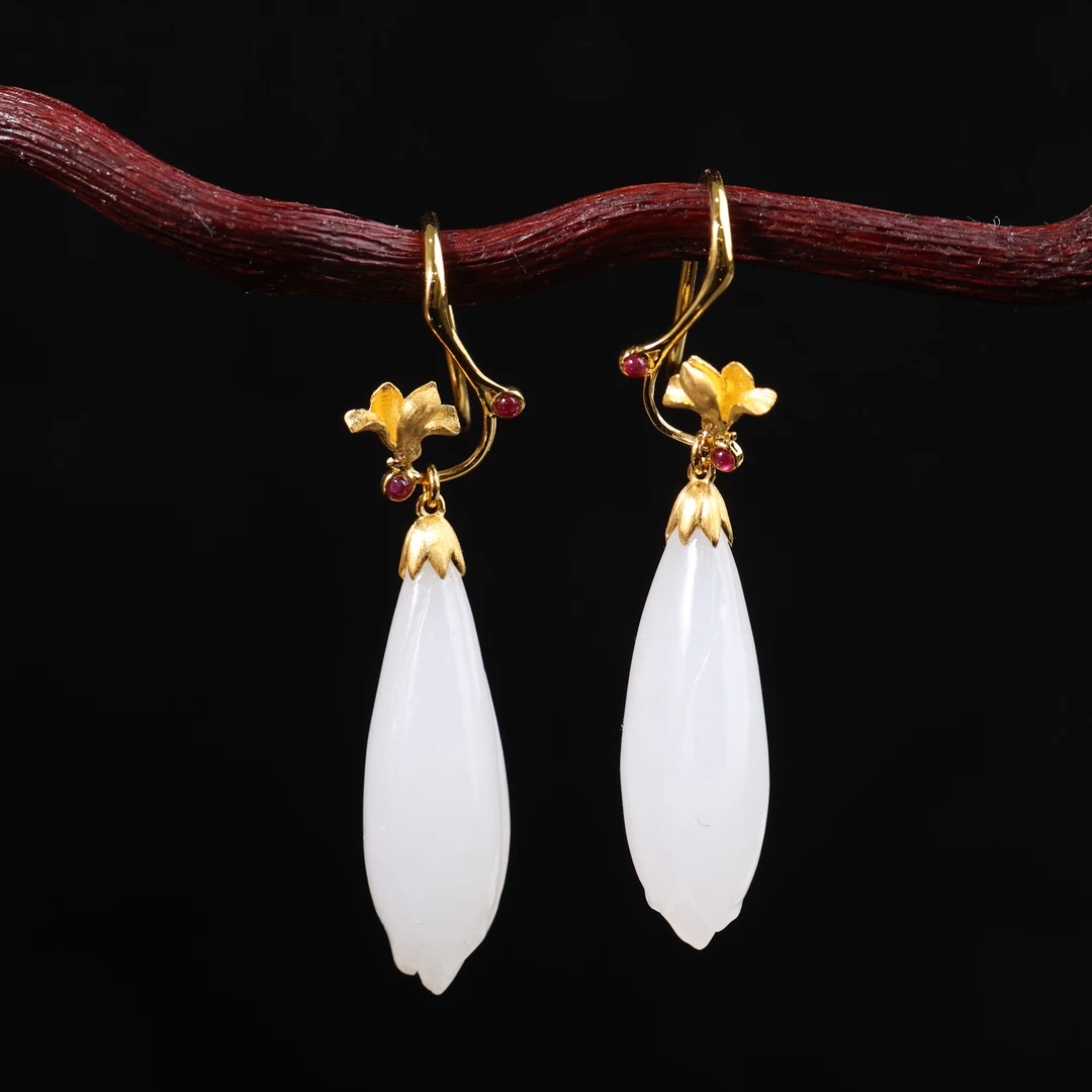 【兰芷】原创国风新中式定制珠宝18k金镶和田玉兰耳饰