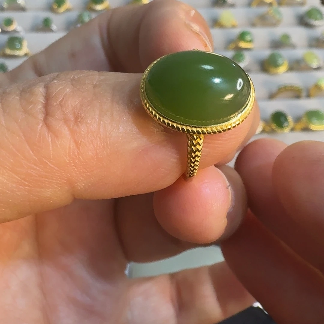 和田玉未镶嵌戒指