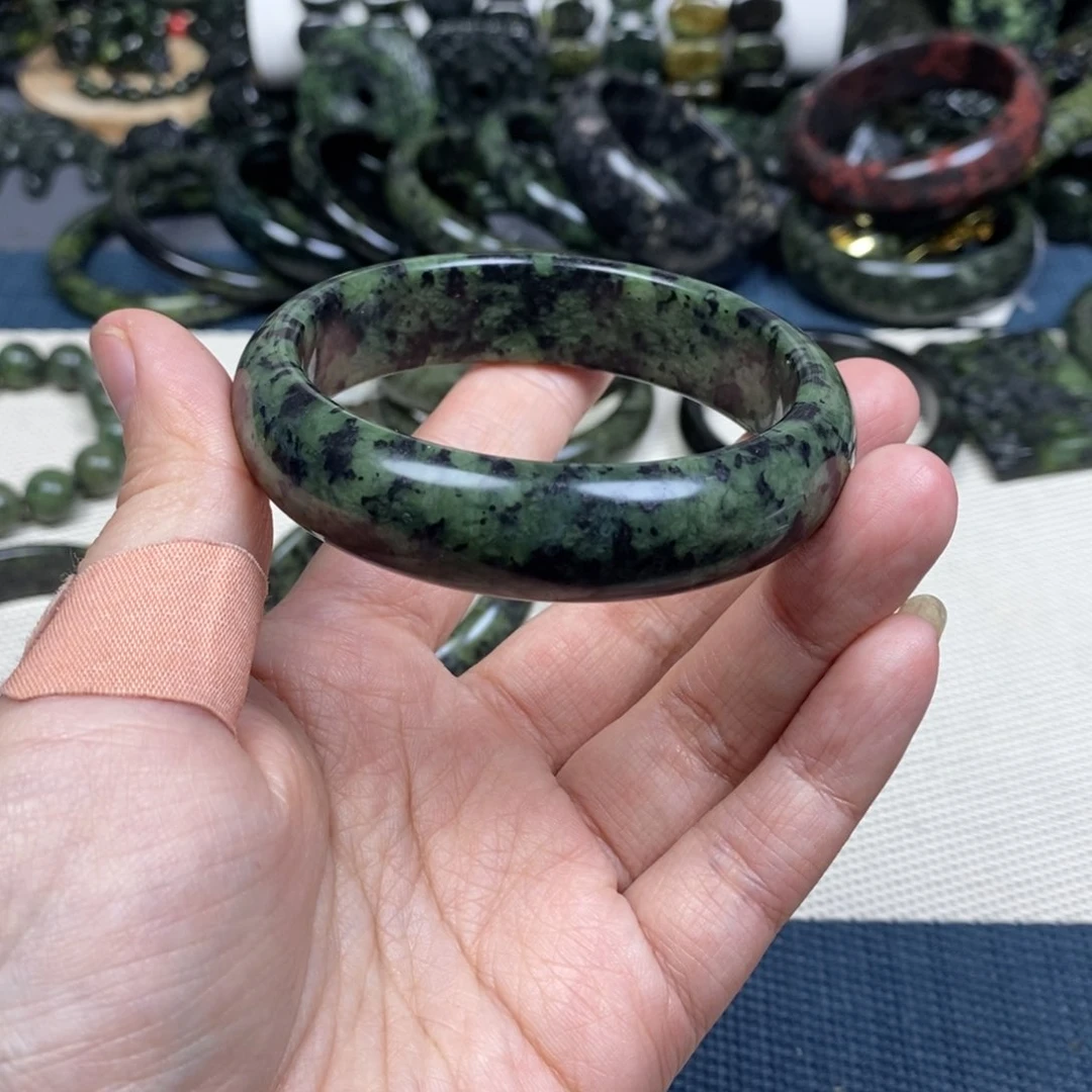 蛇纹石玉手镯未镶嵌上***！58×16×7.7mm