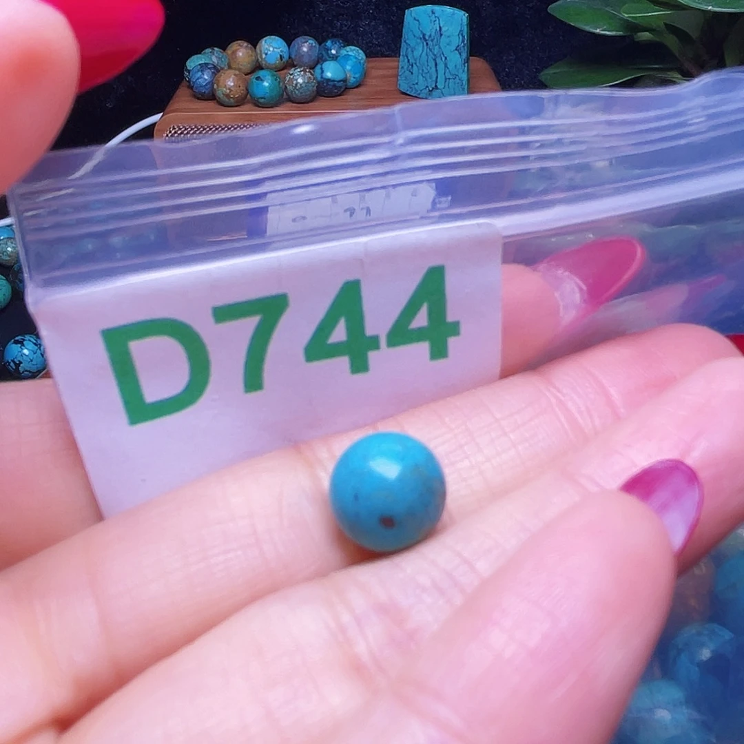 十堰原始原生态绿小松特色手工配饰