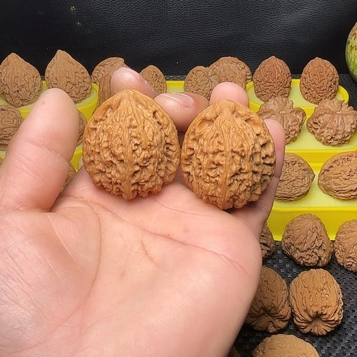 把件文玩核桃三角高炮39尺3