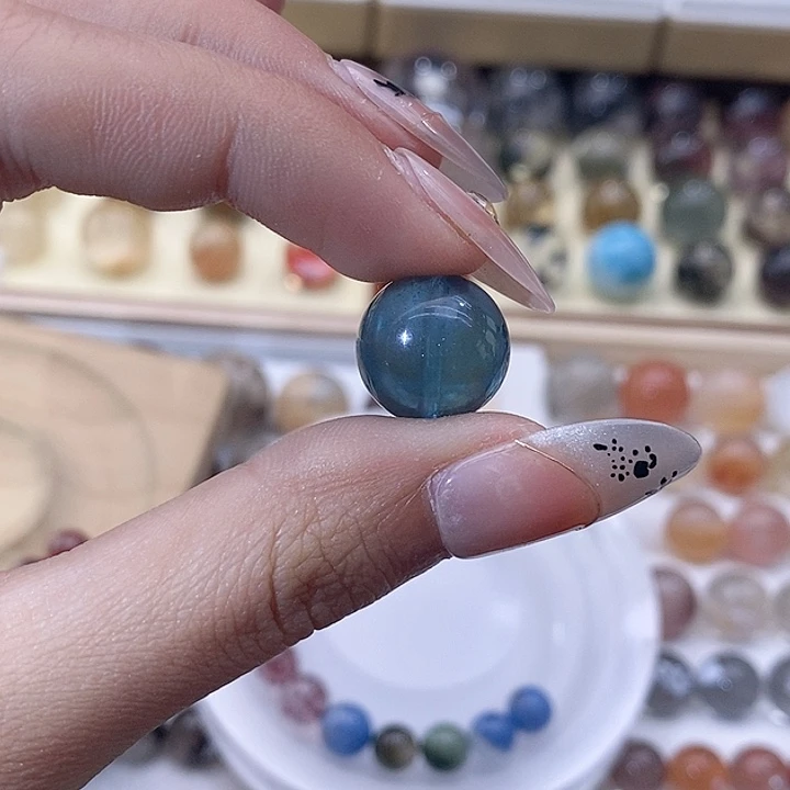 水晶戒指未镶嵌?****₄，