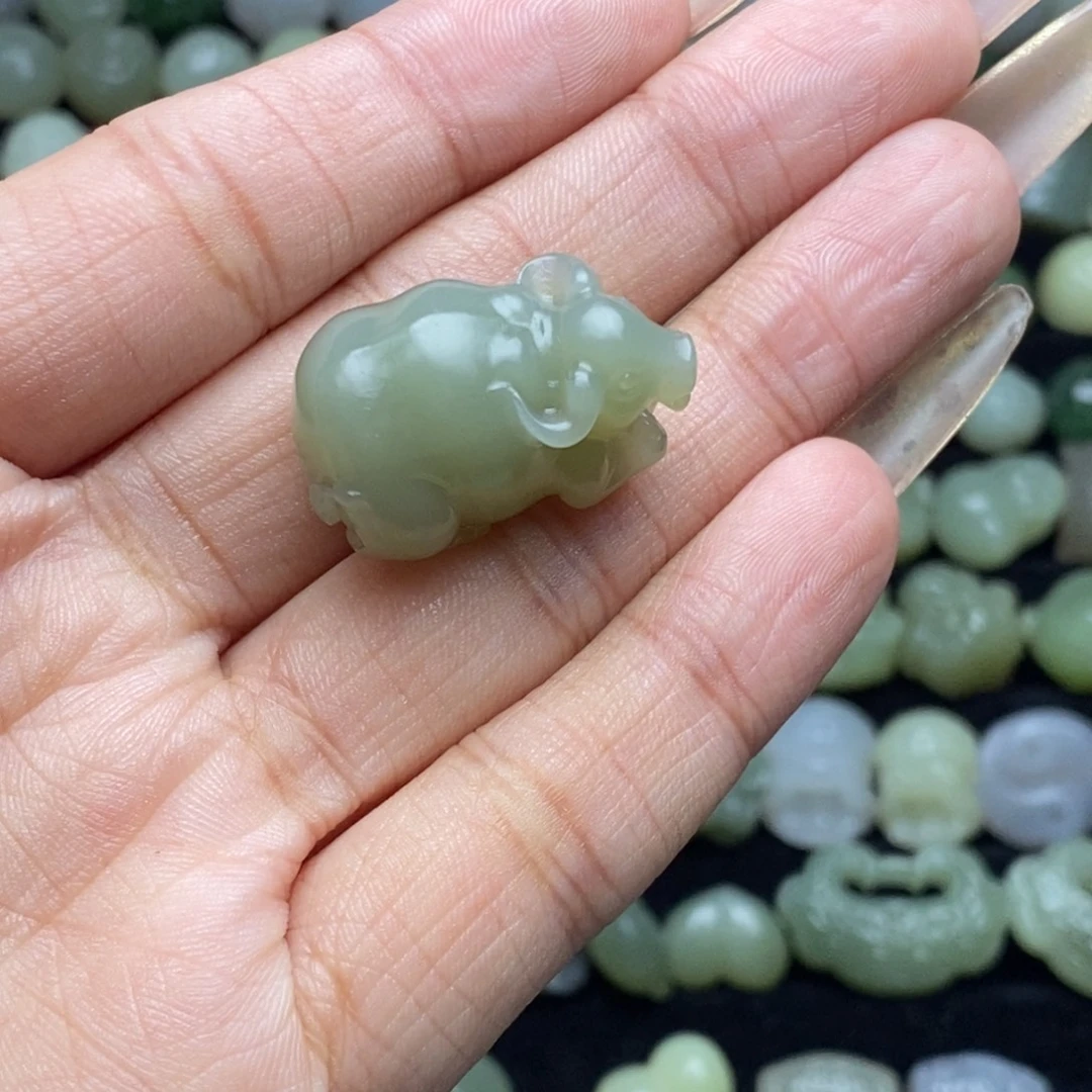 ****️和田玉未镶嵌颈饰特殊孔不退不换