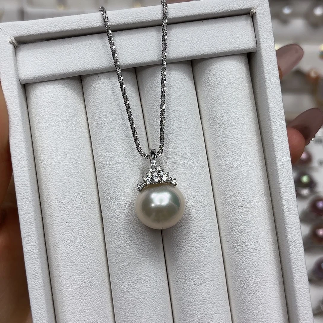 陳***玖银S925镶嵌淡水珍珠颈饰