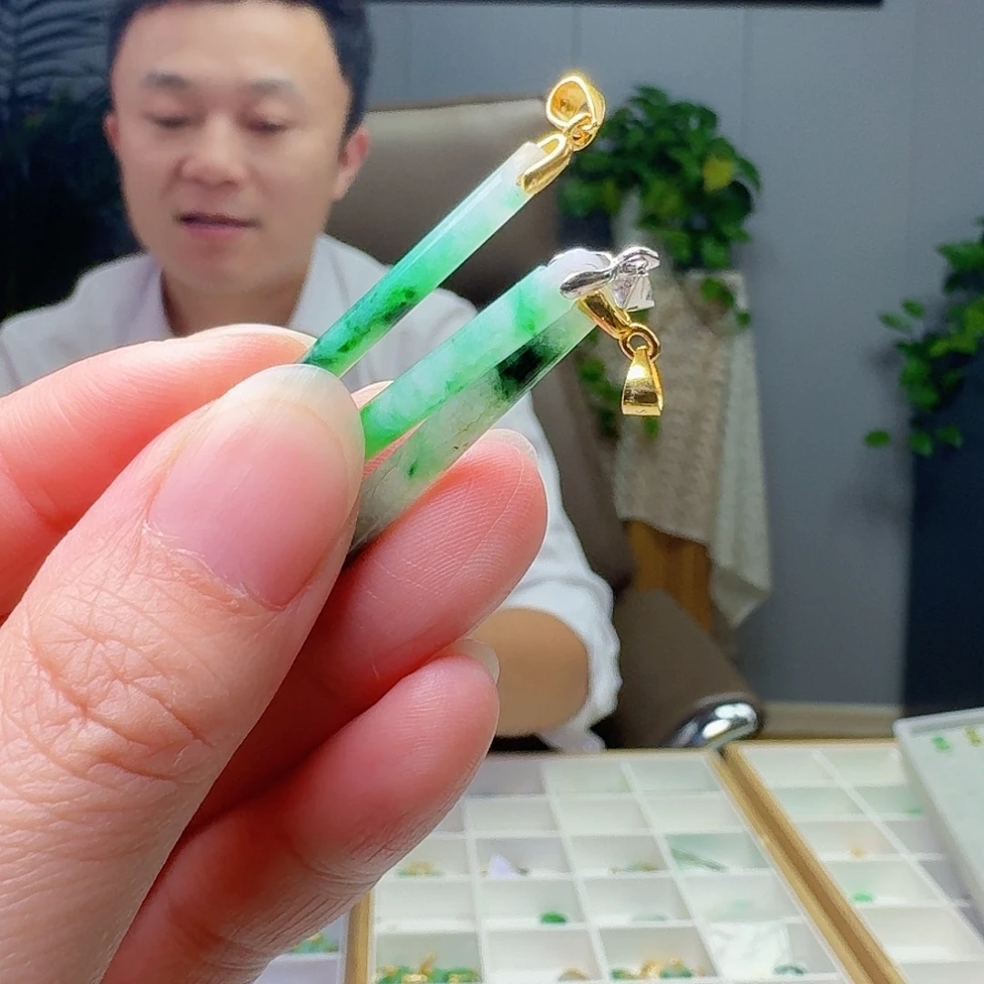 翡翠银S925镶嵌吊坠(不含链)多样性发货其一