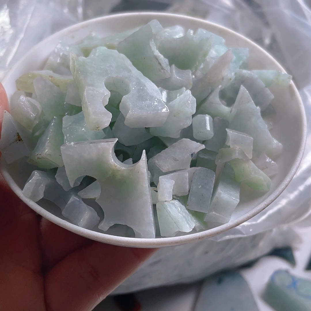颈饰未镶嵌翡翠a