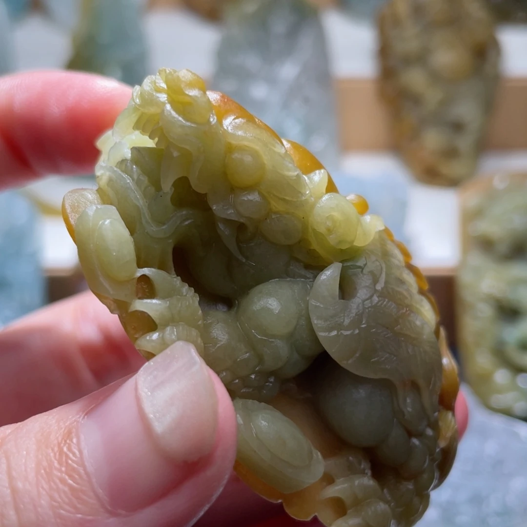 未镶嵌定制翡翠毛货