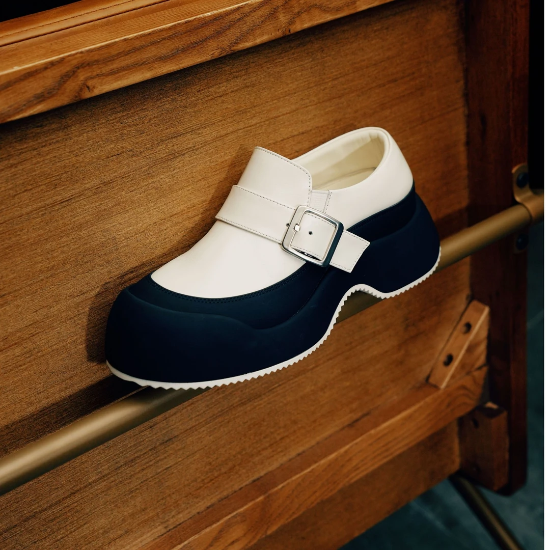 西红氏联盟 2025春季新款精致皮鞋小众设计乐福鞋时尚百搭