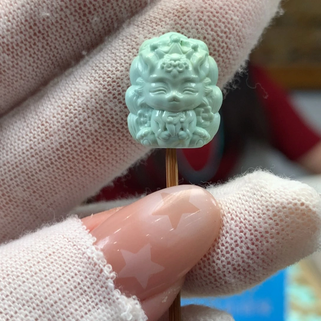 绿松石未镶嵌挂件