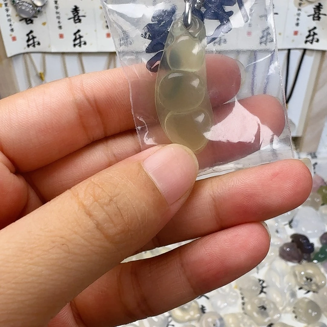 玛瑙/玉髓颈饰未镶嵌知**敏