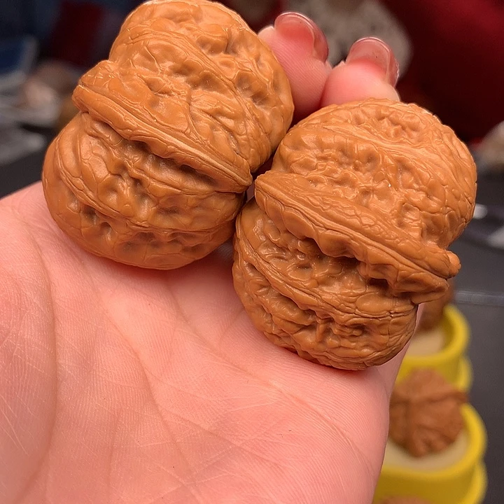 文玩核桃吊坠44元宝