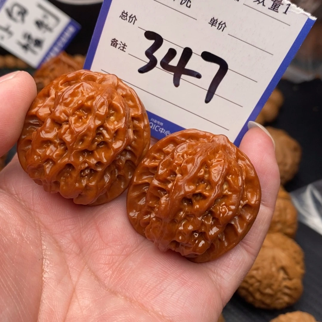 山***呀吊坠文玩核桃福利momo